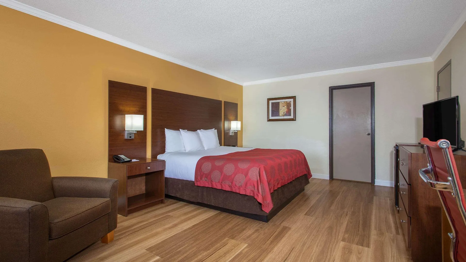 Ramada By Wyndham Tampa Westshore Airport South