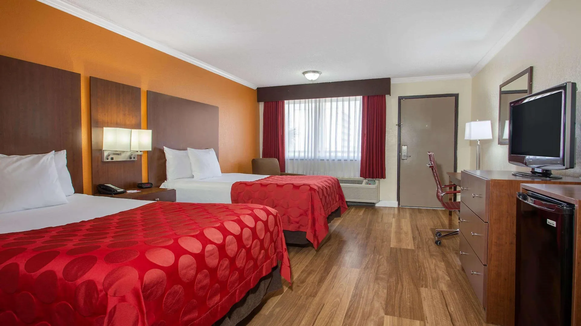 Ramada By Wyndham Tampa Westshore Airport South Hotel