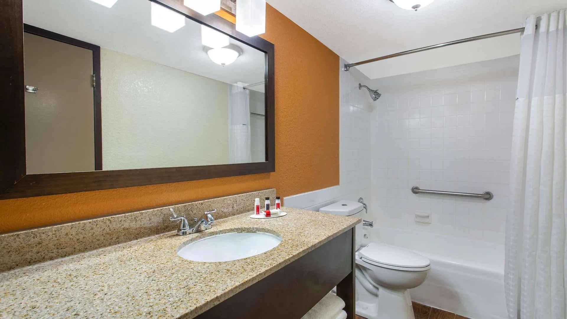 Ramada By Wyndham Tampa Westshore Airport South Hotel