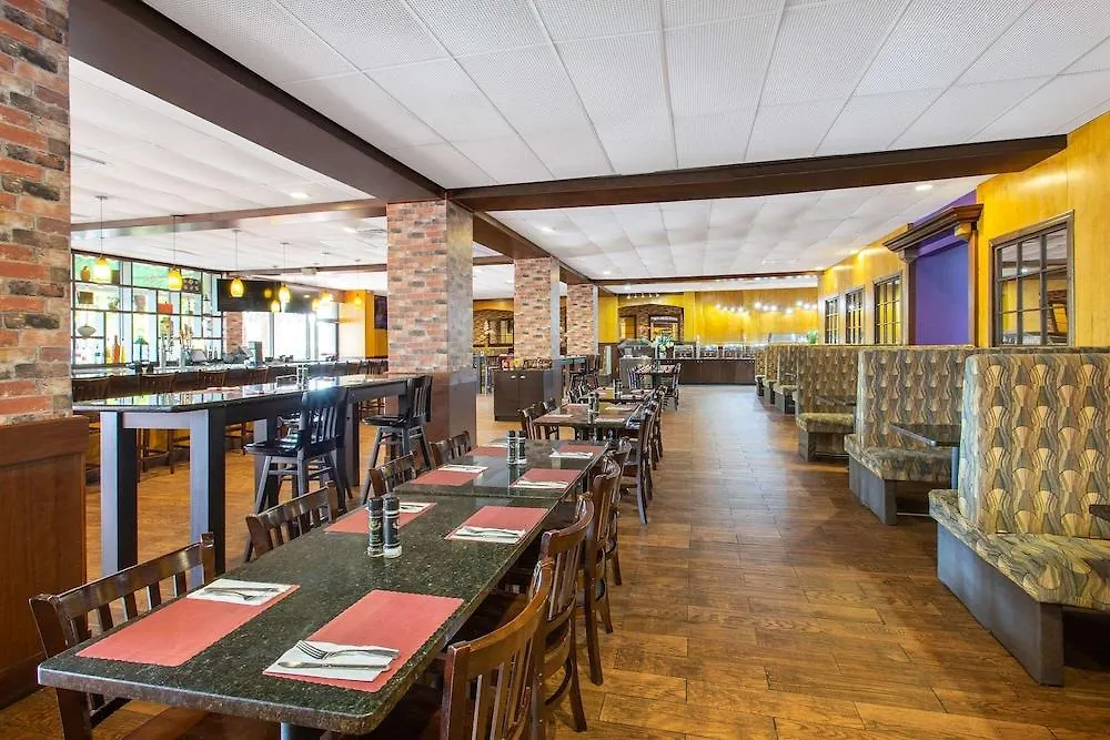 Ramada By Wyndham Tampa Westshore Airport South 3*,
